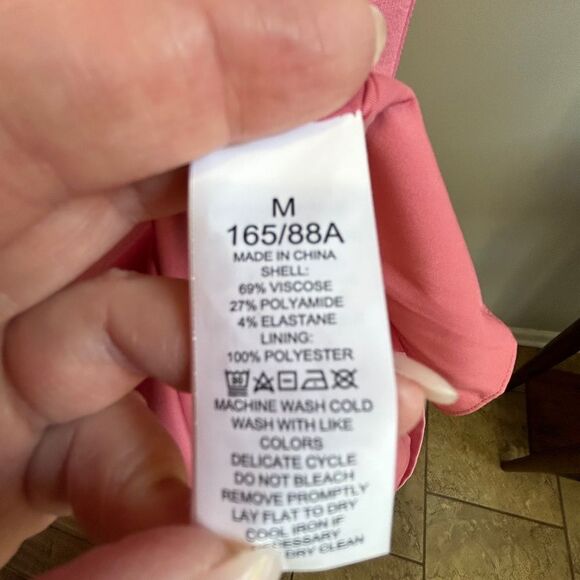 Kate Spade Pink Fabric Label - Picture 9 of 9